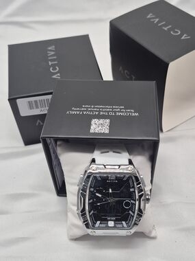 Invicta Men’s Black Dial White Strap Hybrid Watch
